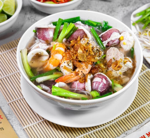 Hủ tiếu mực đặc biệt