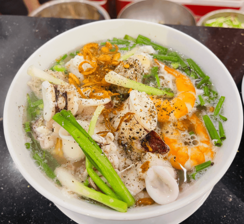 Hủ tiếu mực 