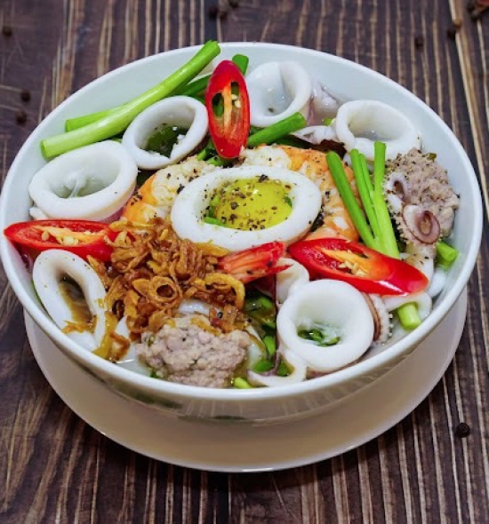 Hủ Tiếu Mực Gia Nguyễn